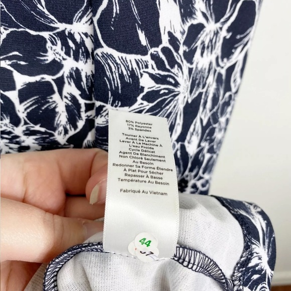 Talbots Dress Scalloped Neckline Blue White Floral Sz. SP - Picture 10 of 10